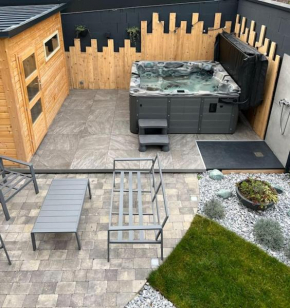 Sauna et SPA en rez-de-jardin au pied de la montagne